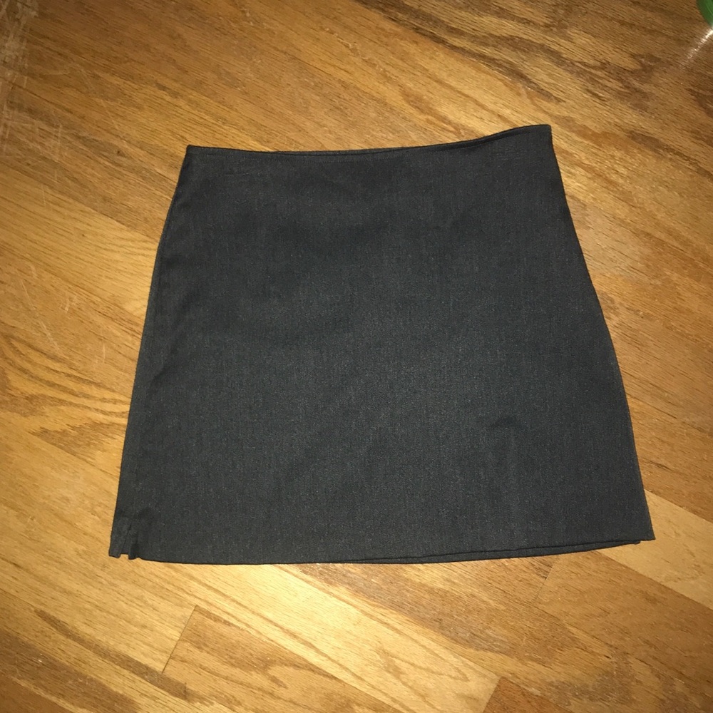 Grey mini skirt